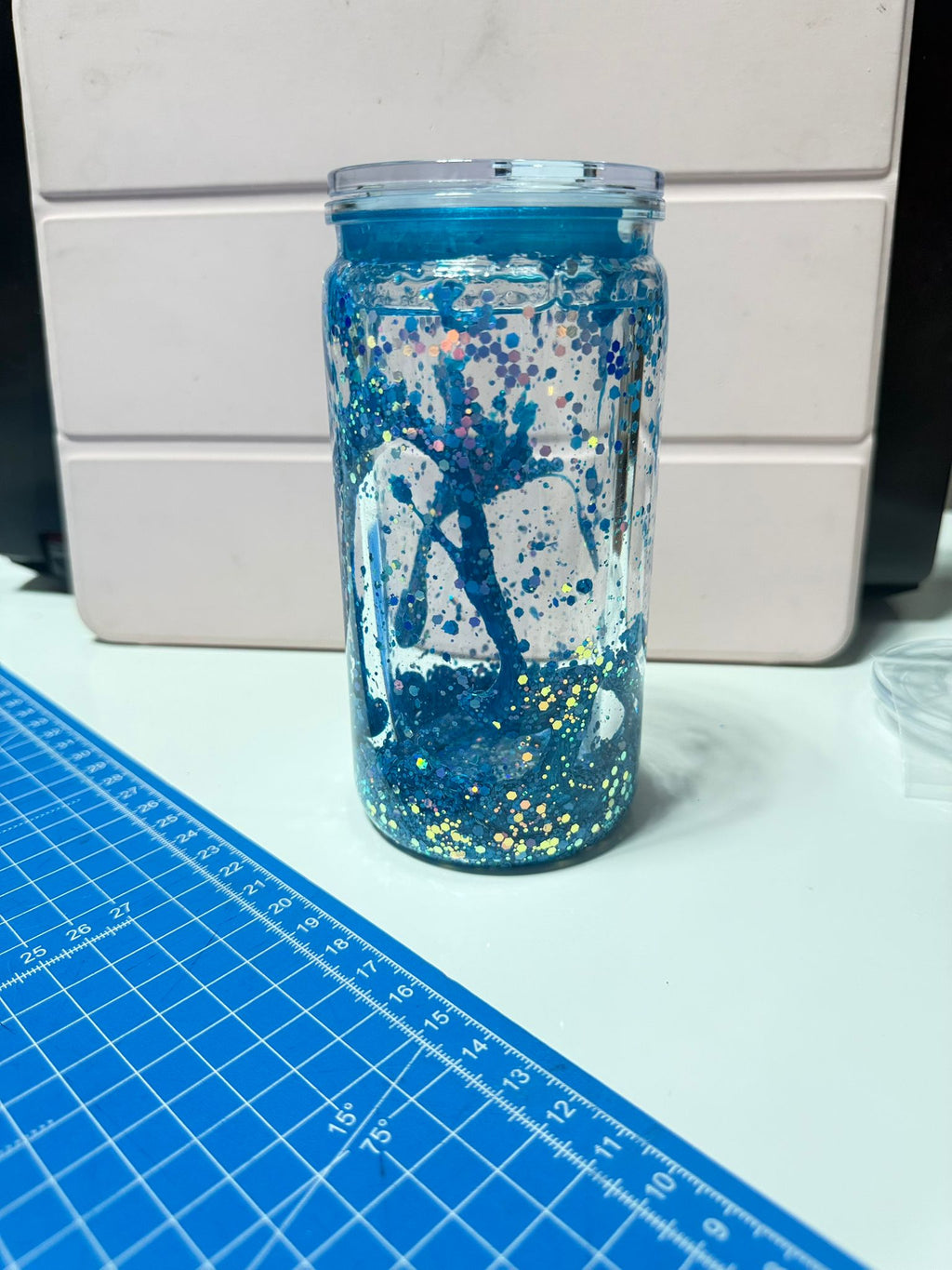 Sowglobe Lava-Becher Glitzer Blau