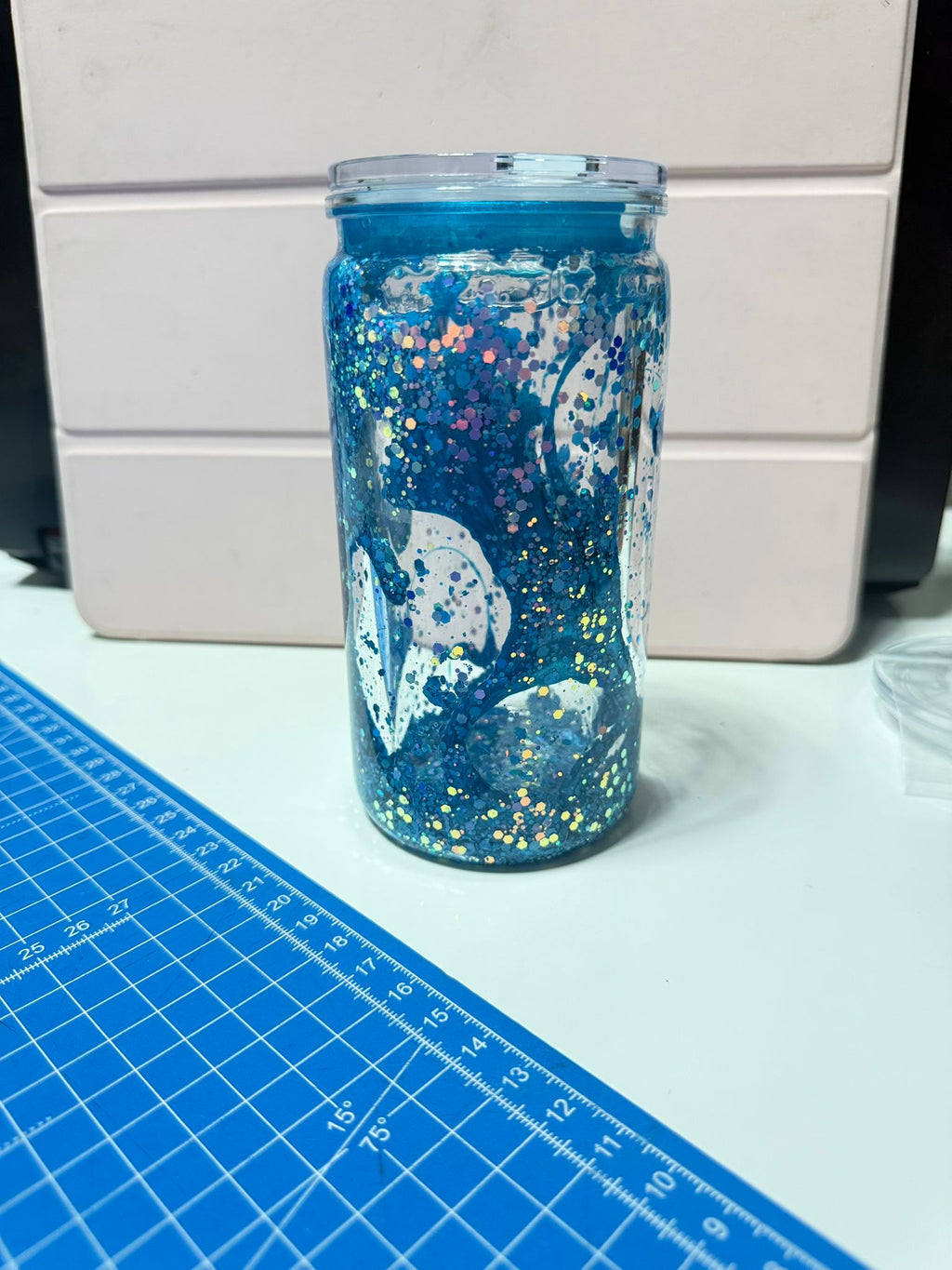 Sowglobe Lava-Becher Glitzer Blau