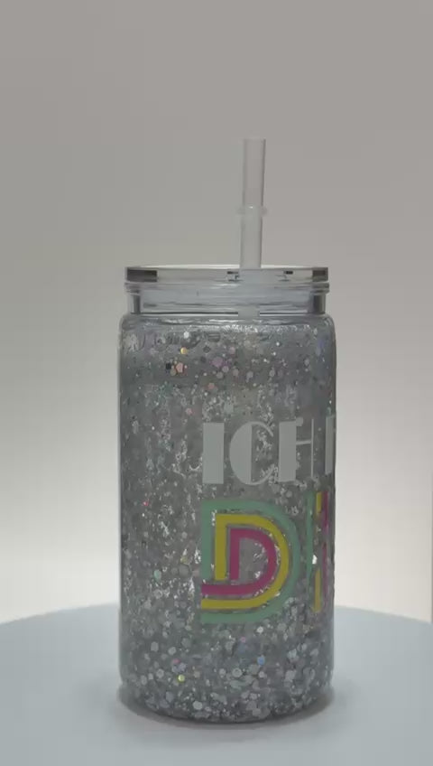 Snowglobe Cup Tumbler – „Ich fühl mich Disco“